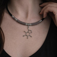 Collana molecola serotonina in acciaio| Collana chimica scientifica stile goth alternativa| Gioiello dark minimal