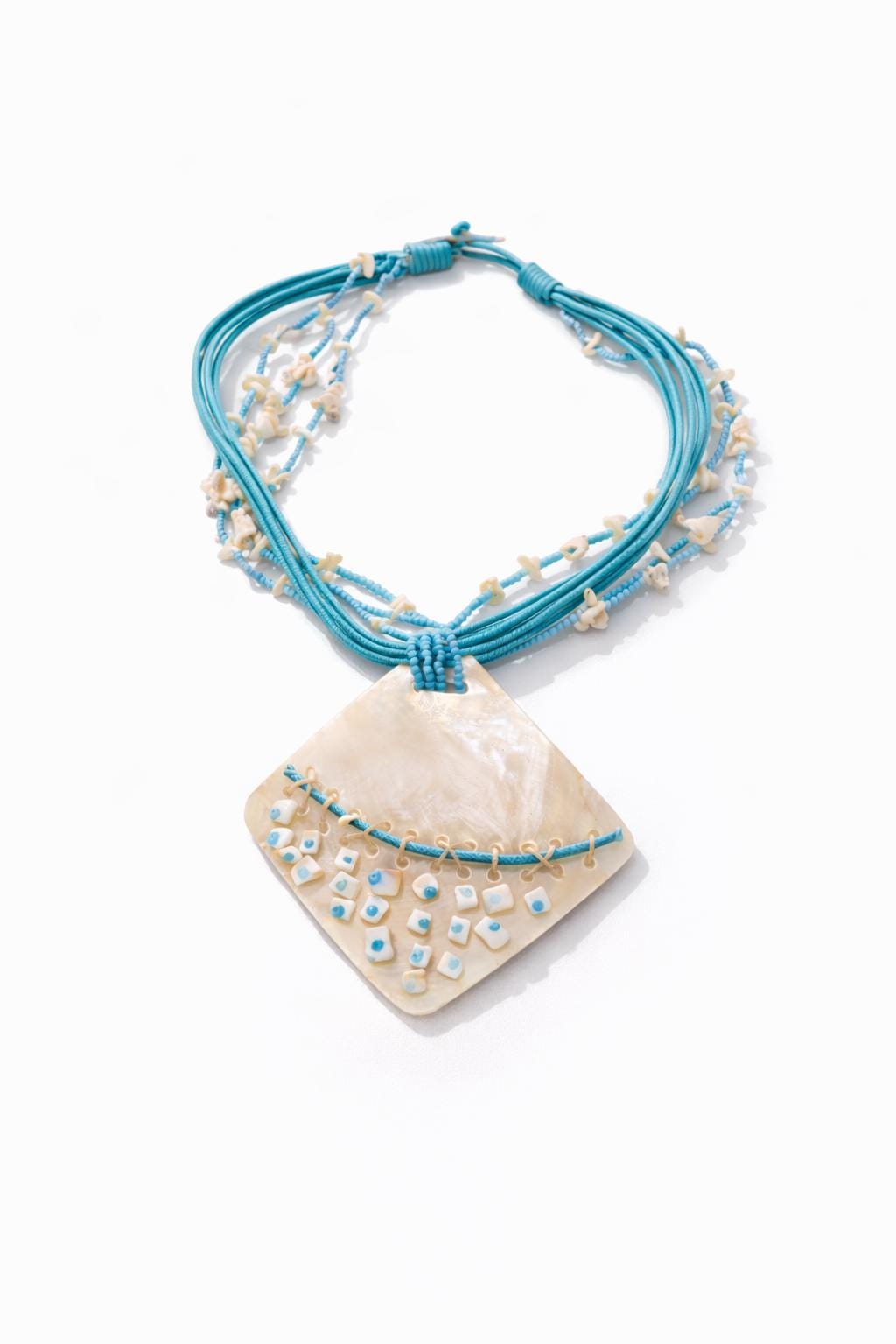 Collana lunga completamente naturale in madreperla azzurra | Gioiello boho stile Mediterraneo | Idea regalo donna