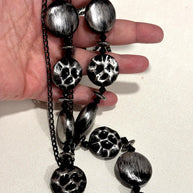 Collana lunga nera doppio giro stile dark gotico moderno | Collana maxi nero argento multifilo donna
