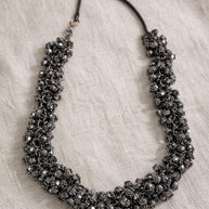 Collana girocollo cristalli grigio antracite | Collana elegante donna luminosa | Gioiello chic moderno