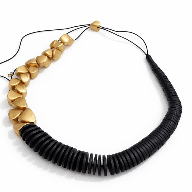 Collana asimmetrica nero oro in legno | Collana geometrica moderna | Girocollo design naturale donna