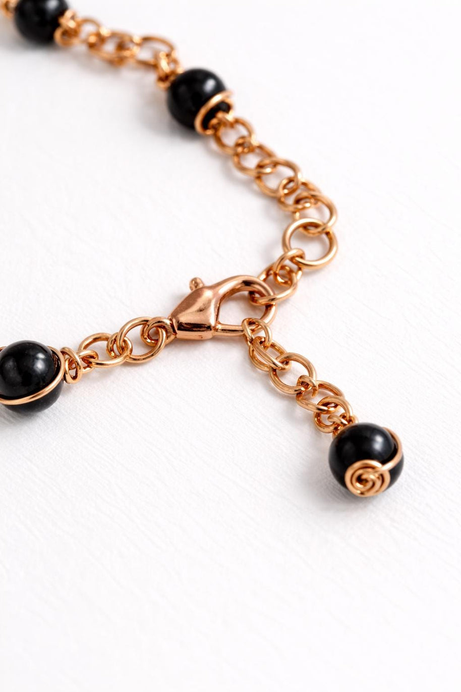 Collana lunga onice nera e rame| Collana boho elegante donna| Gioiello artigianale con pietre nere| Idea regalo donna
