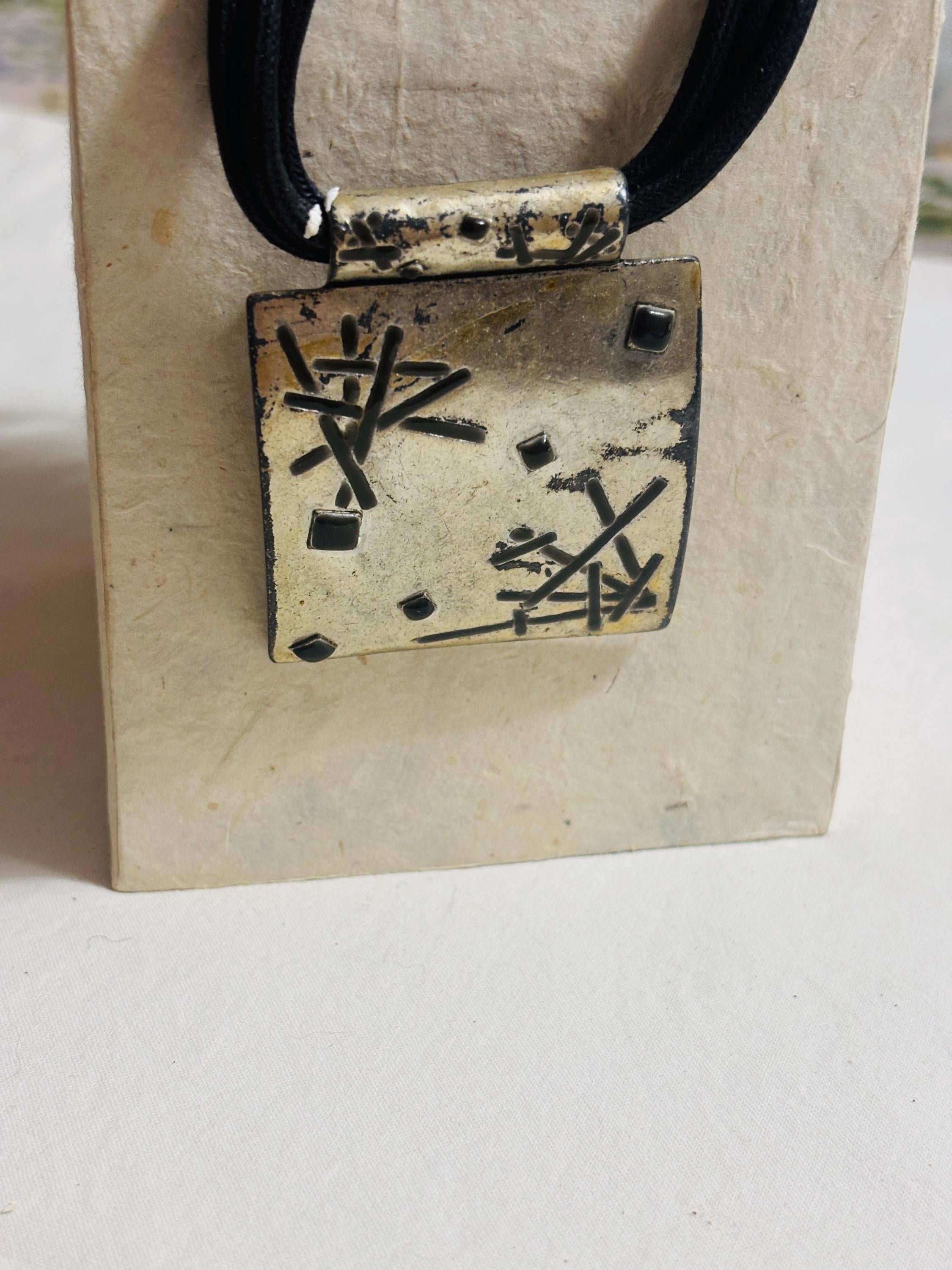 Collana industriale donna nera con maxi ciondolo quadrato argento | Gioiello rock statement urban regolabile