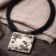 Collana industriale donna nera con maxi ciondolo quadrato argento | Gioiello rock statement urban regolabile