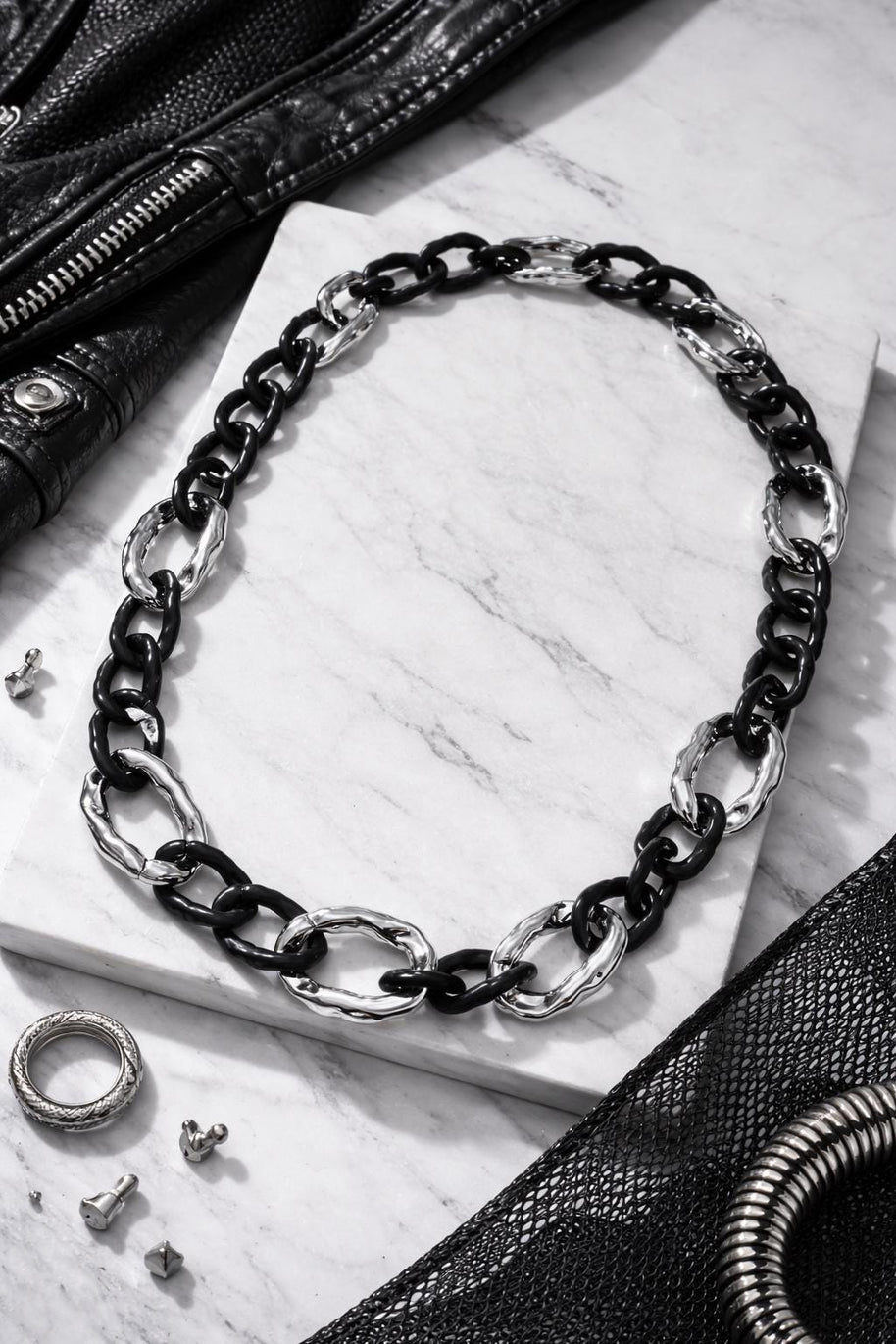 Collana catena maxi nera e argento maglia grossa lunga | Collana statement donna stile rock industrial urban chic