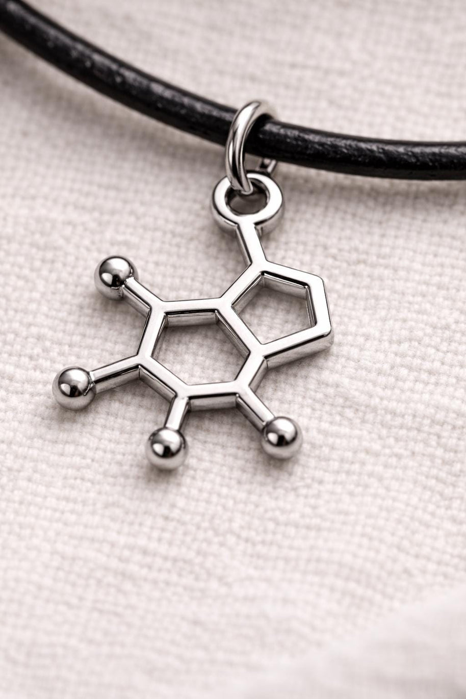 Collana molecola serotonina in acciaio| Collana chimica scientifica stile goth alternativa| Gioiello dark minimal