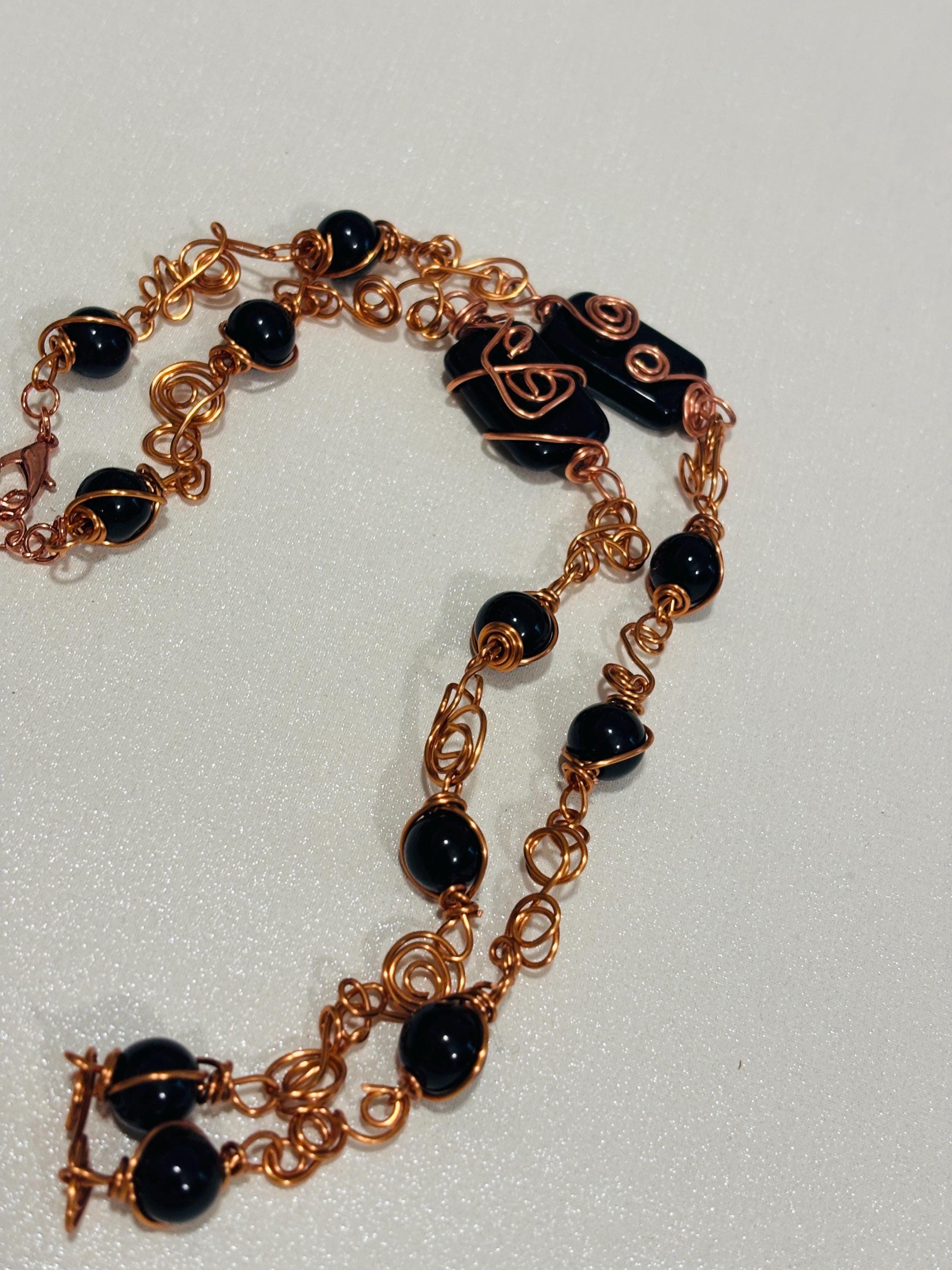 Collana lunga onice nera e rame| Collana boho elegante donna| Gioiello artigianale con pietre nere| Idea regalo donna