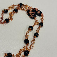 Collana lunga onice nera e rame| Collana boho elegante donna| Gioiello artigianale con pietre nere| Idea regalo donna