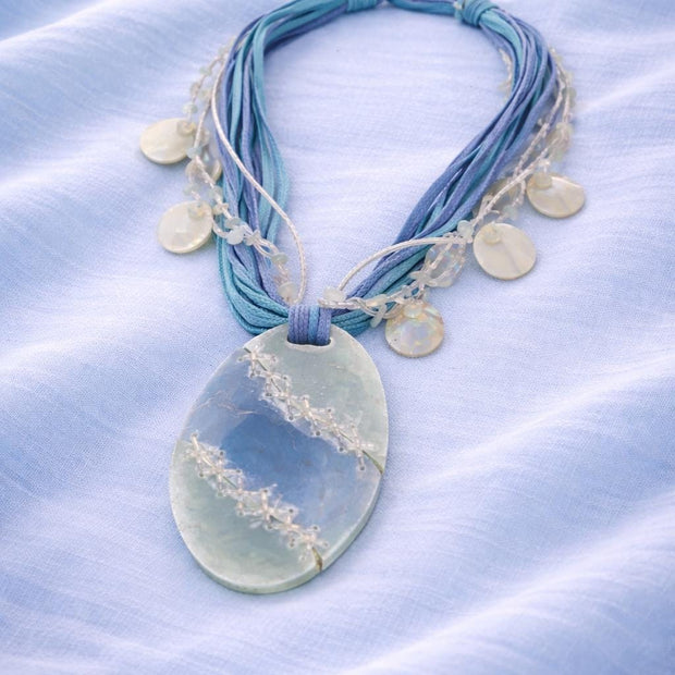 Collana lunga completamente naturale in madreperla azzurra | Gioiello boho stile Mediterraneo | Idea regalo donna
