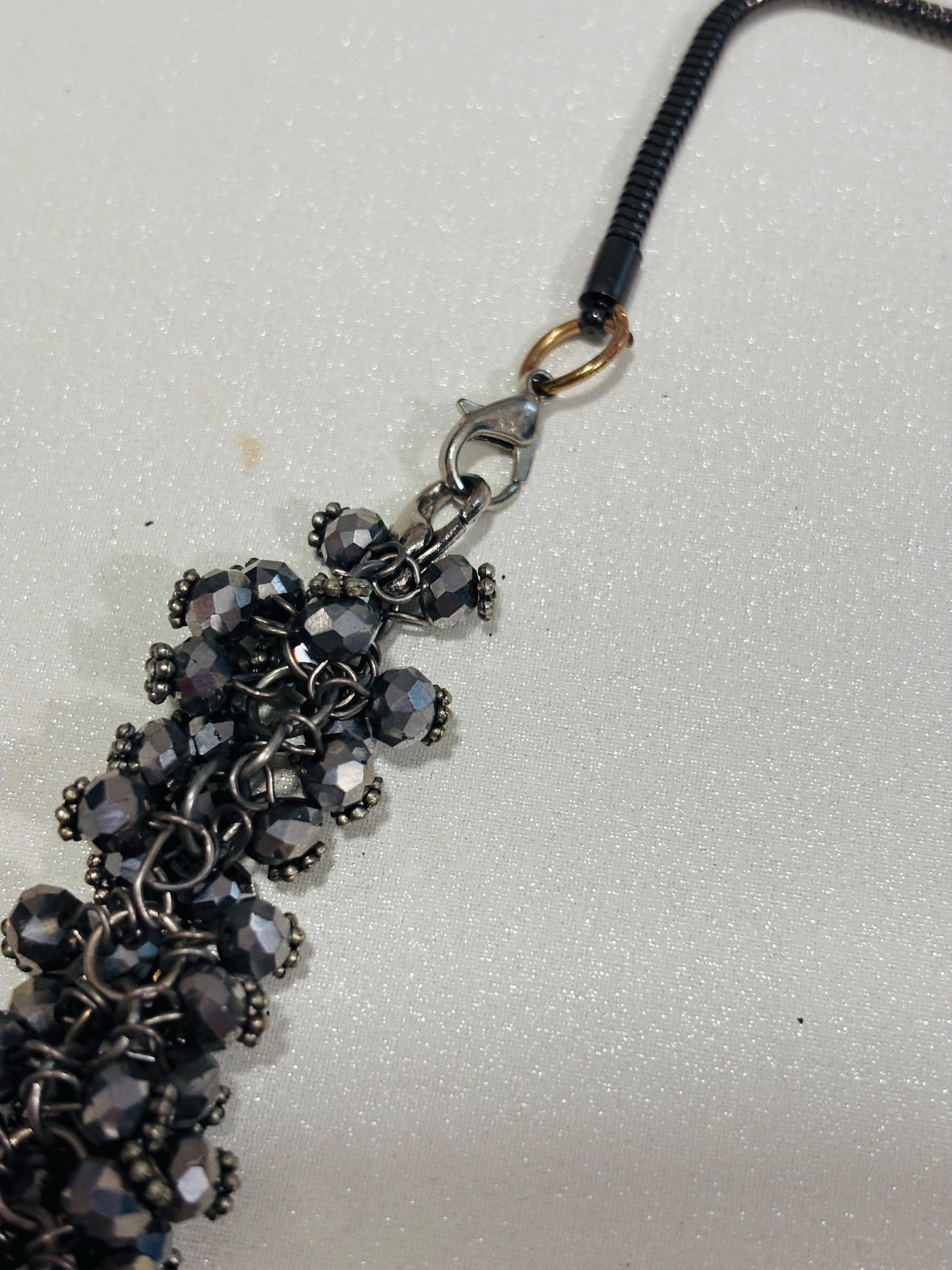 Collana girocollo cristalli grigio antracite | Collana elegante donna luminosa | Gioiello chic moderno