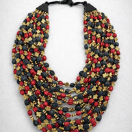 Collana boho etnica in semi naturali e legno fatta a mano| Collana statement multigiro con chiusura a bottone| Regalo etnico donna