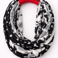Collana in tessuto donna nera e bianca con dettaglio rosso | Collana statement moderna multifilo | Collana leggera originale riciclata