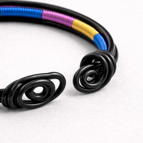 Bracciale rigido nero in alluminio con spirali| Bracciale aperto regorabile minimal| Gioiello stile industriale moderno| Regalo unisex