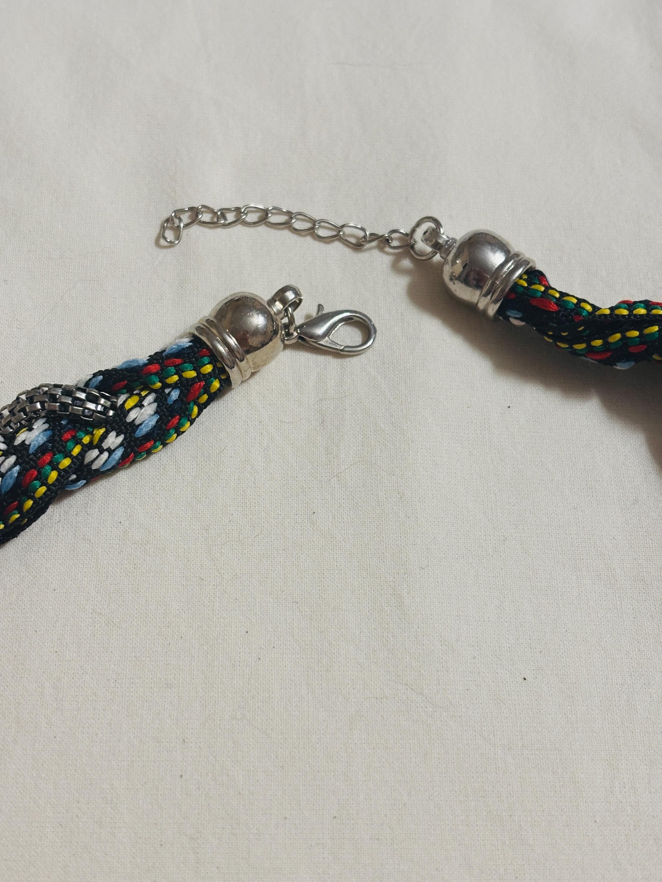 Collana etnica statement con ciondolo maxi argento | Collana tribale multicolor girocollo donna estate mare Boho