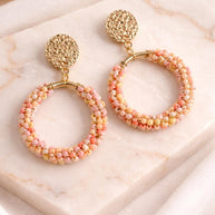Orecchini a cerchio con perline rosa e oro–Orecchini pendenti boho chic-Acciaio antiallergico- Idea regalo donna- Orecchini eleganti leggeri