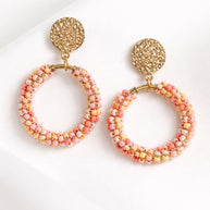 Orecchini a cerchio con perline rosa e oro–Orecchini pendenti boho chic-Acciaio antiallergico- Idea regalo donna- Orecchini eleganti leggeri