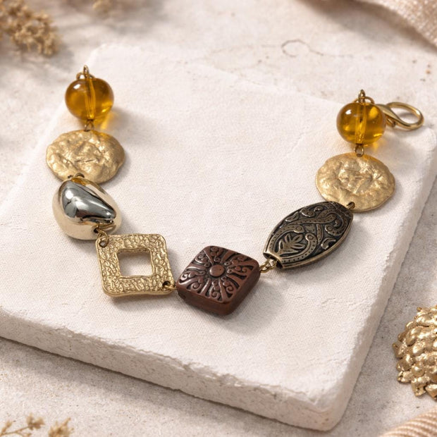 Bracciale boho etnico ambra marrone | Bracciale donna con perline in vetro e elementi dorati | Acciaio antiallergico