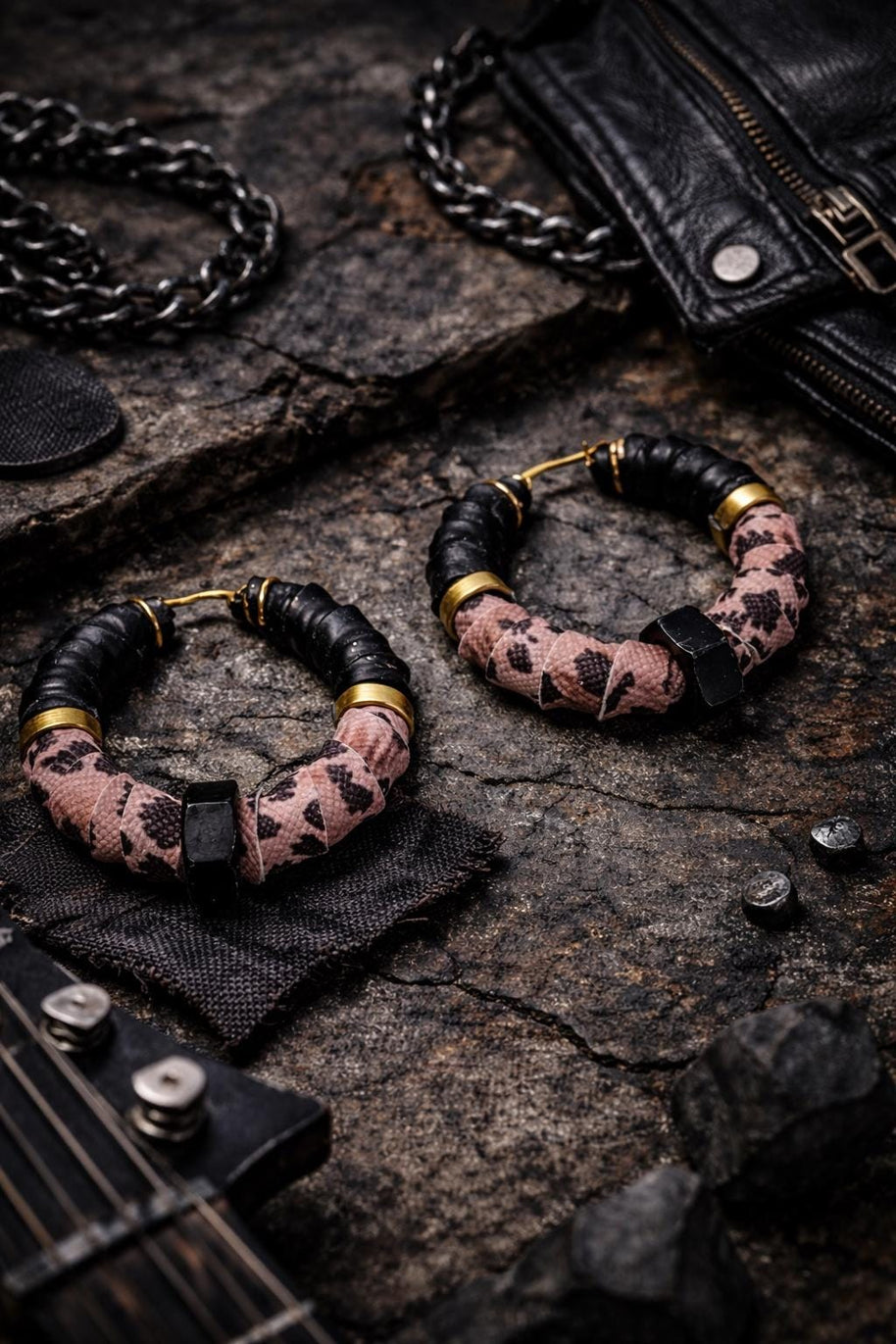 Orecchini a cerchio rock con bullone nero e stampa leopardata | Hoop earrings stile industrial | Orecchini acciaio antiallergico donna