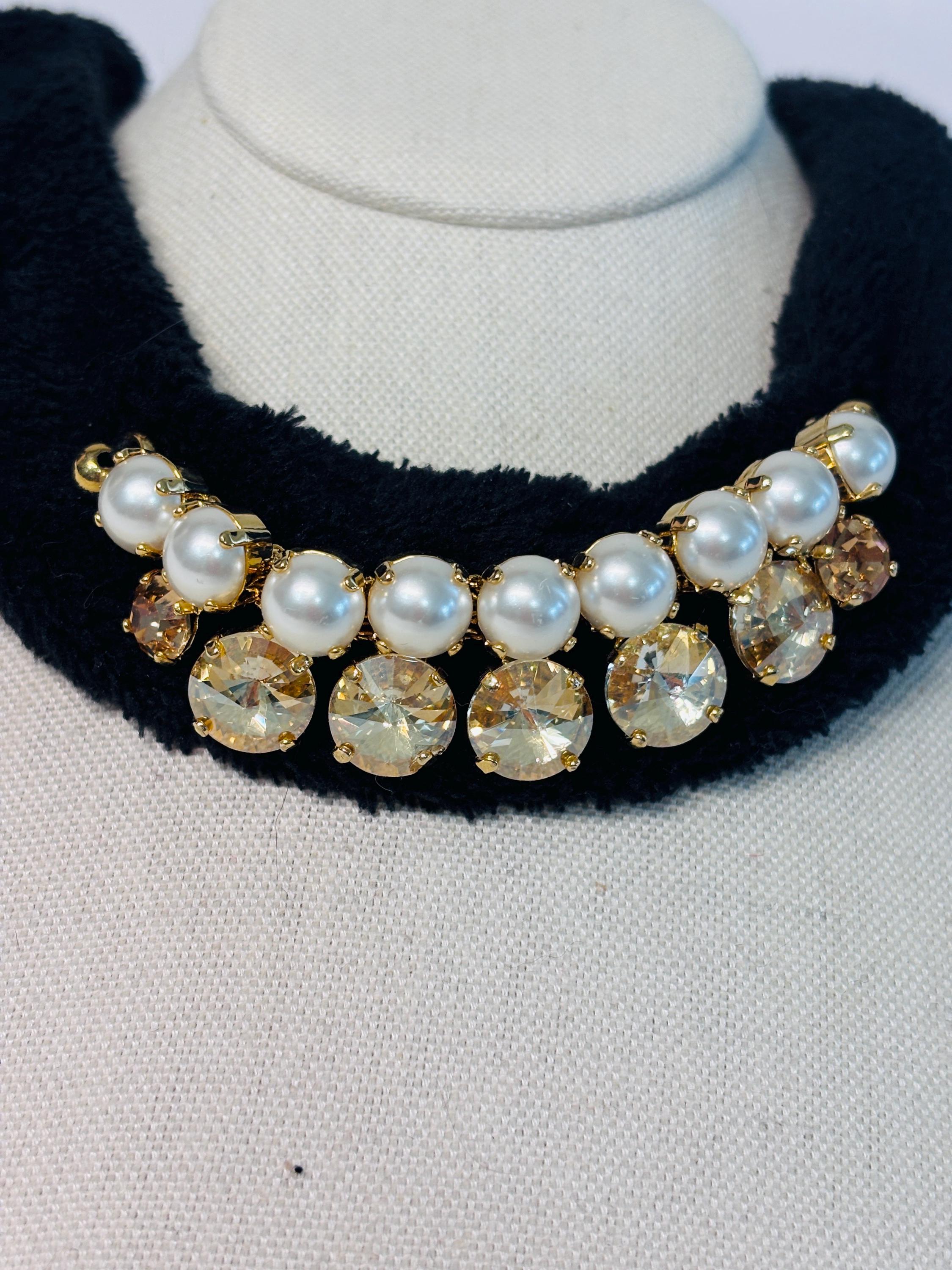 Collana girocollo in velluto nero con perle e cristalli champagne | Choker elegante donna | Collana glamour da sera | Idea regalo donna