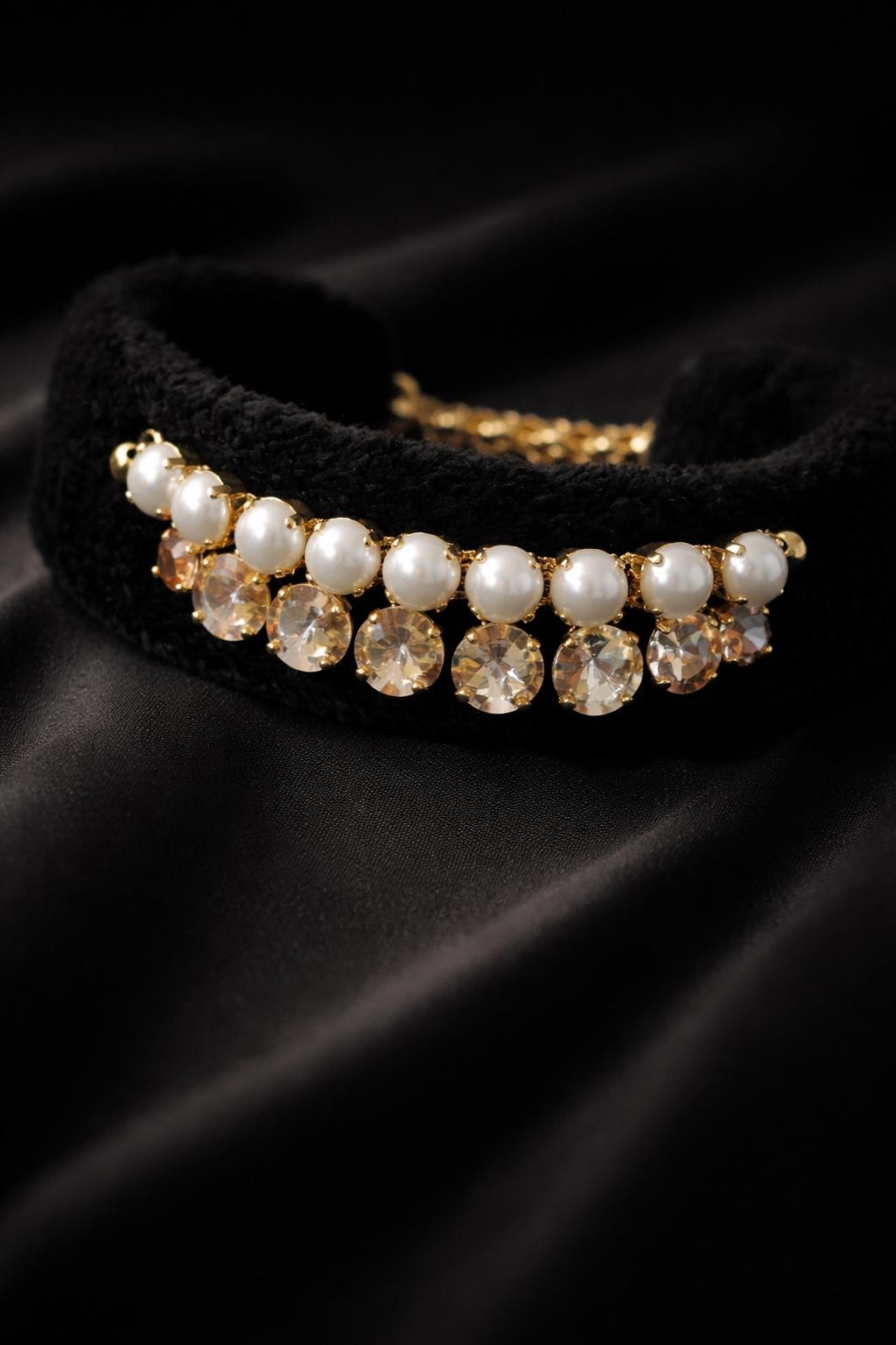 Collana girocollo in velluto nero con perle e cristalli champagne | Choker elegante donna | Collana glamour da sera | Idea regalo donna