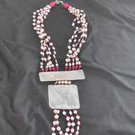 Collana boho multifilo bianco rosso con ciondolo in madreperla | Collana etnica lunga con perline | Gioiello estate donna