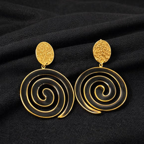 Orecchini spirale oro e nero in acciaio | Orecchini lunghi spirale | Spiral earrings gold black | Orecchini moderni donna