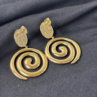 Orecchini spirale oro e nero in acciaio | Orecchini lunghi spirale | Spiral earrings gold black | Orecchini moderni donna