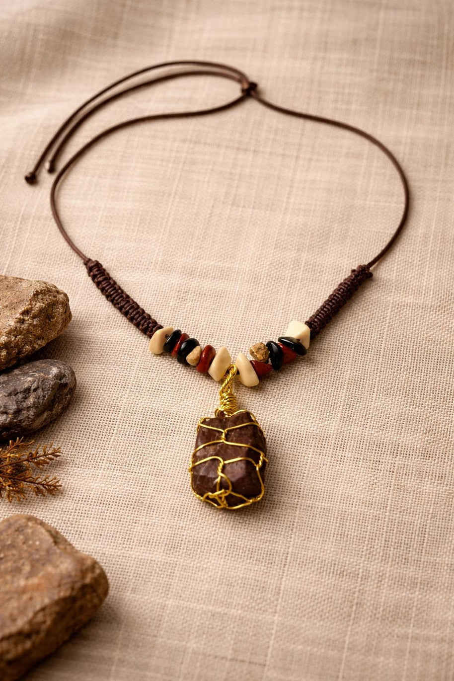 Collana uomo pietra naturale macramè | Ciondolo pietra grezza | Collana regolabile con pietre naturali | Stile boho uomo