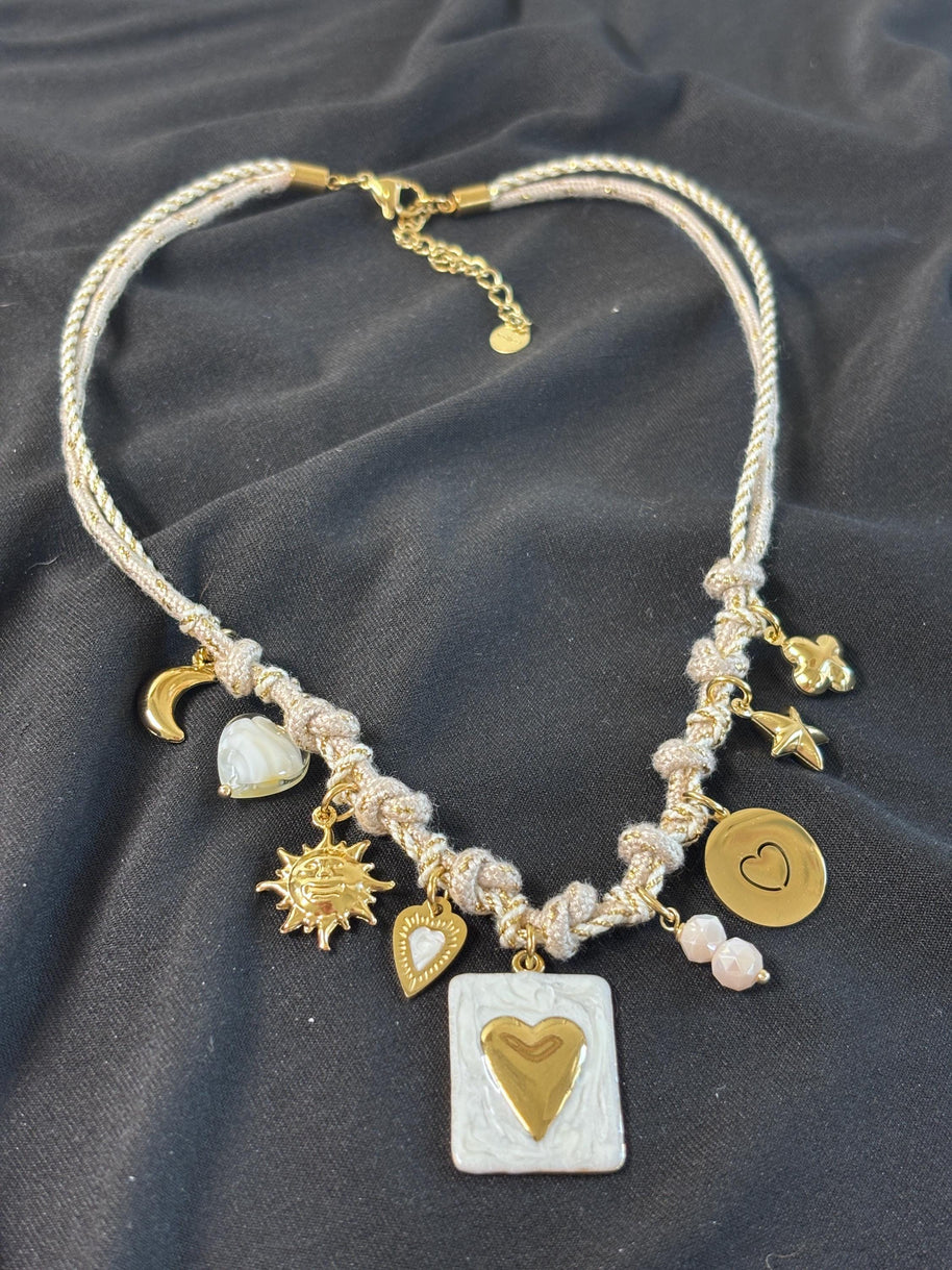 Black gold charm necklace heart | Collana charms panna e oro | Collana ciondoli sole stella luna | Charm necklace ivory gold