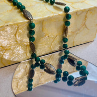 Collana lunga in pietra verde naturale | Collana boho con perline | Green stone boho necklace, collana verde oro naturale etnica