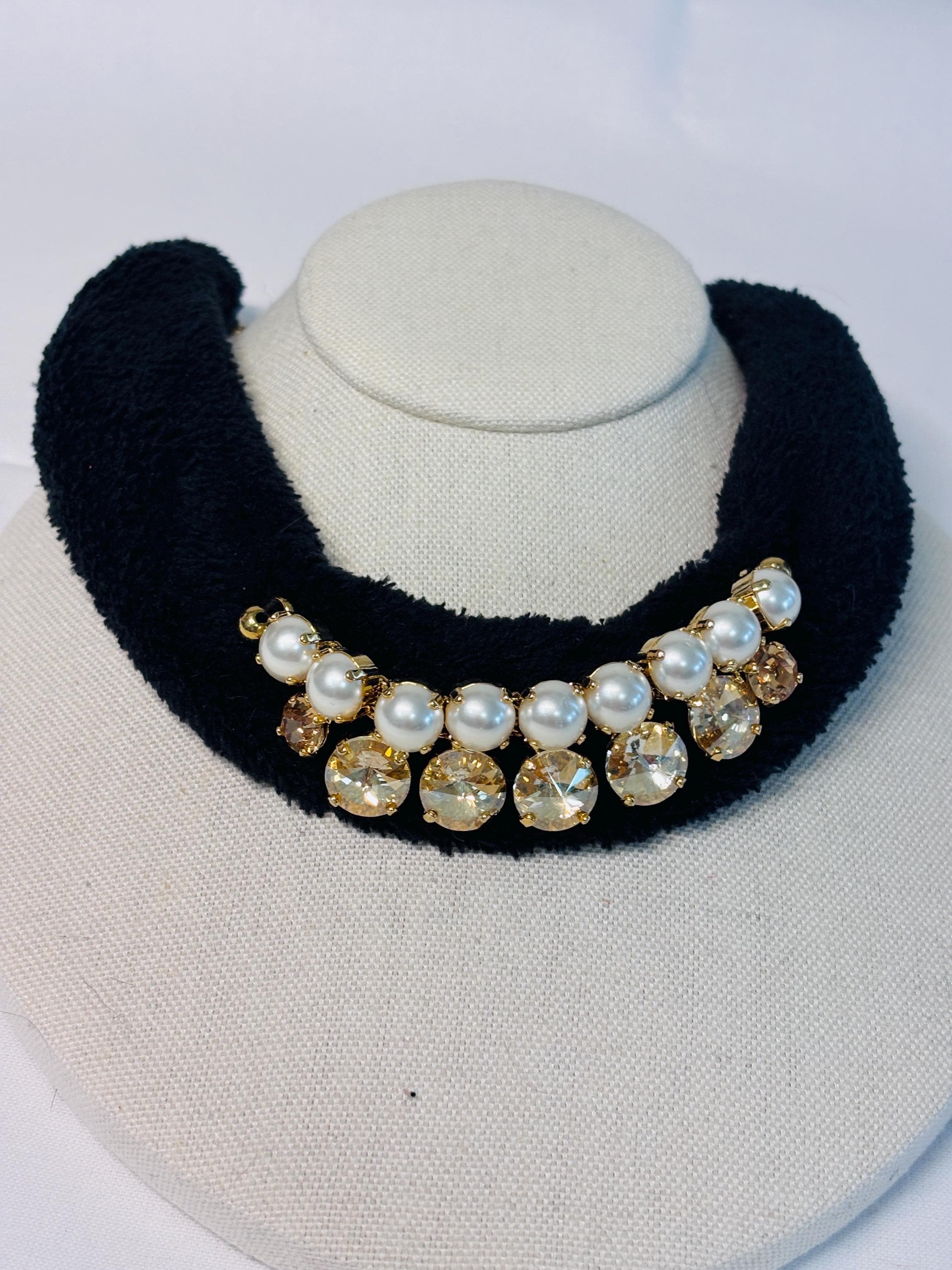 Collana girocollo in velluto nero con perle e cristalli champagne | Choker elegante donna | Collana glamour da sera | Idea regalo donna