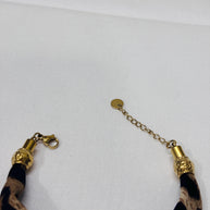 Bracciale animalier con cuore dorato | Bracciale leopardato in tessuto con charm cuore | Gioiello elegante donna in acciaio antiallergico