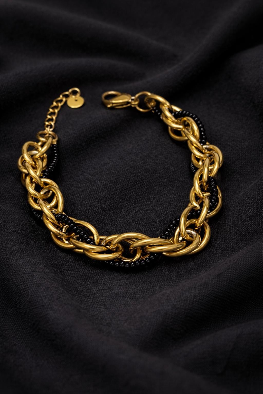 Bracciale catena oro con perline nere | Bracciale maglia larga acciaio inox | Bracciale elegante donna regolabile