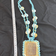 Collana boho turchese con grande ciondolo in madreperla e pietra naturale | Collana etnica con cordino e dischi madreperla | Gioiello estate