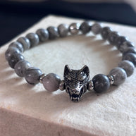 Bracciale uomo Agata grigia con lupo in acciaio | Bracciale elastico pietre naturali | Wolf bracelet uomo | Regalo uomo