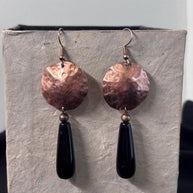 Orecchini rame pendente nero | Orecchini rame martellato | Orecchini lunghi rame fatti a mano | Idea regalo donna