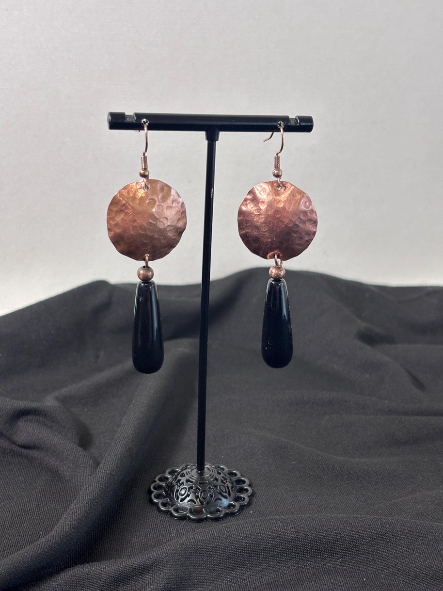 Orecchini rame pendente nero | Orecchini rame martellato | Orecchini lunghi rame fatti a mano | Idea regalo donna