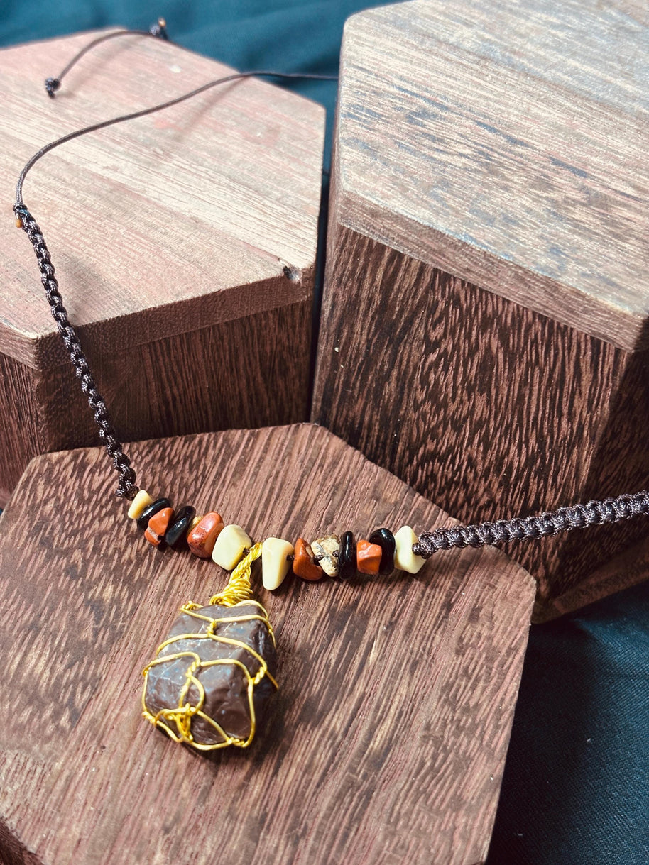 Collana uomo pietra naturale macramè | Ciondolo pietra grezza | Collana regolabile con pietre naturali | Stile boho uomo