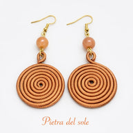 Orecchini spirale in alluminio con pietra naturale | Spiral earrings with natural stone | Orecchini boho leggeri antiallergici | 10 colori