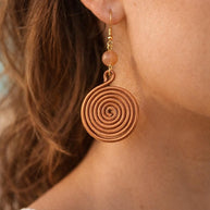 Orecchini spirale in alluminio con pietra naturale | Spiral earrings with natural stone | Orecchini boho leggeri antiallergici | 10 colori