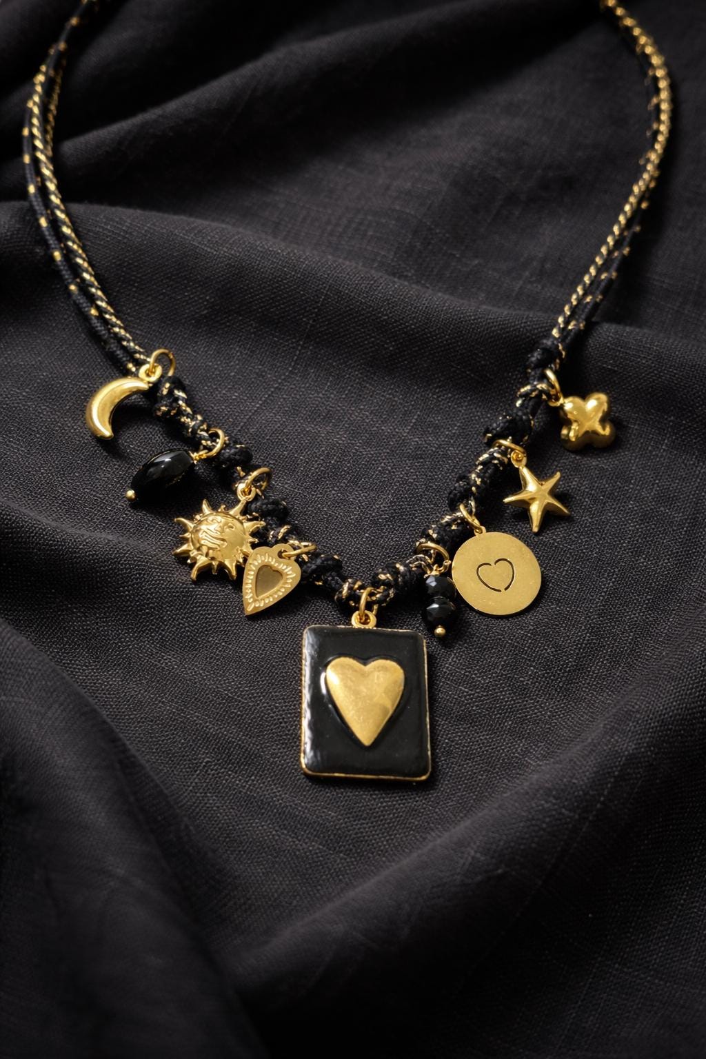 Black gold charm necklace heart | Collana charms nera e oro | Collana ciondoli sole stella corno | Charm necklace black gold