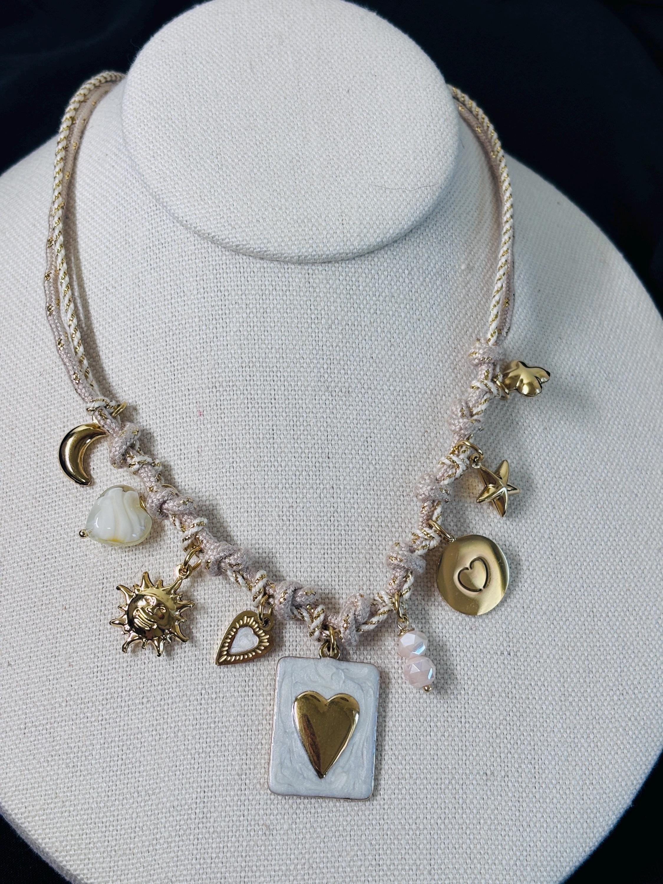 Black gold charm necklace heart | Collana charms panna e oro | Collana ciondoli sole stella luna | Charm necklace ivory gold