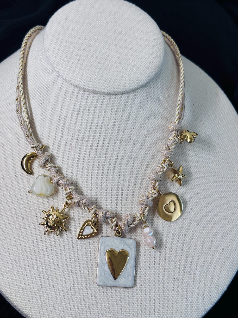 Black gold charm necklace heart | Collana charms panna e oro | Collana ciondoli sole stella luna | Charm necklace ivory gold