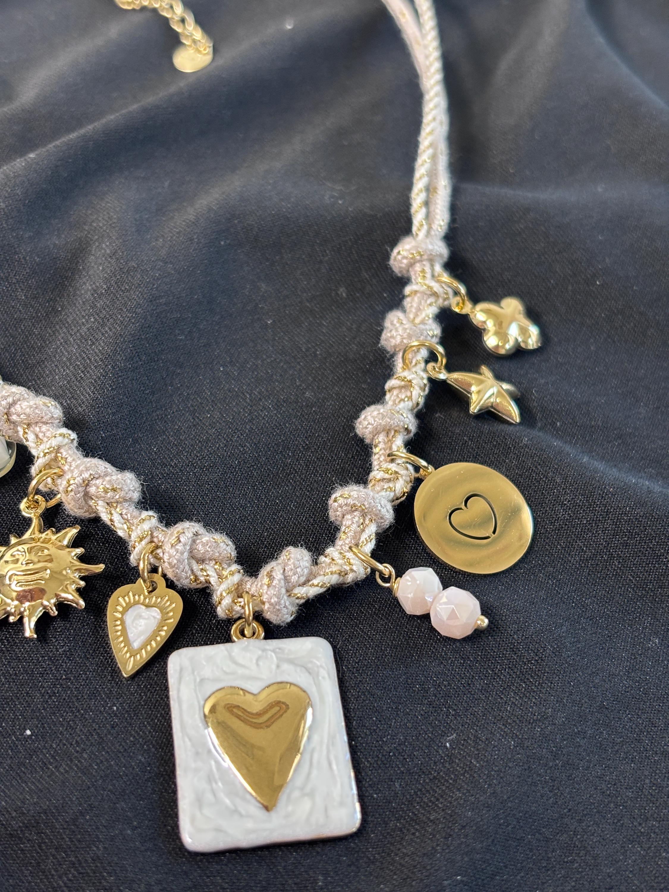 Black gold charm necklace heart | Collana charms panna e oro | Collana ciondoli sole stella luna | Charm necklace ivory gold
